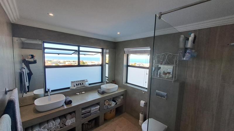 2 Bedroom Property for Sale in Stilbaai East Western Cape